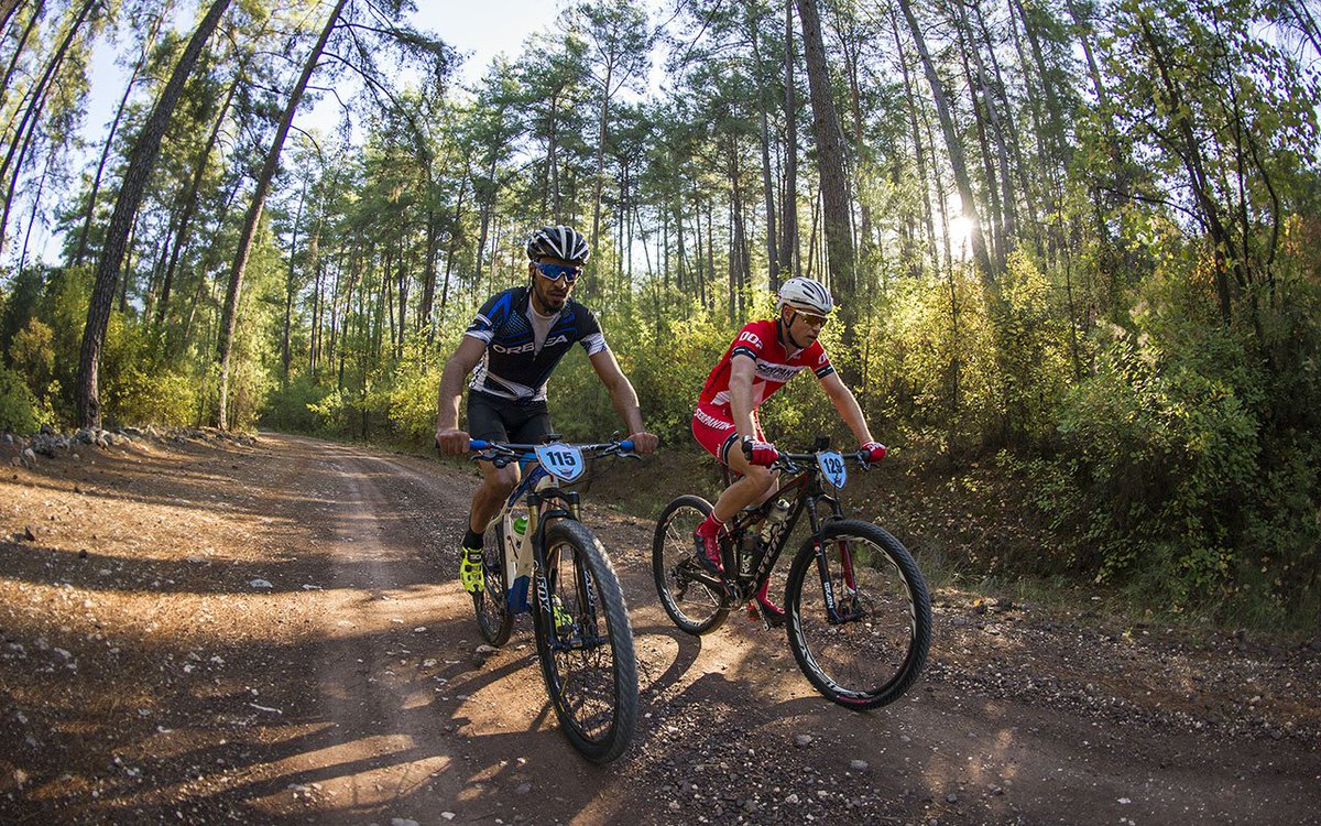 #mtb adına bir ilk daha gerçekleşti Türkiye’de. "Epic" tarzda ilk etaplı dağ bisikleti yarışının adı “Trans Taurus” dagbisikletiturkiye.com/2016/11/16/tra…