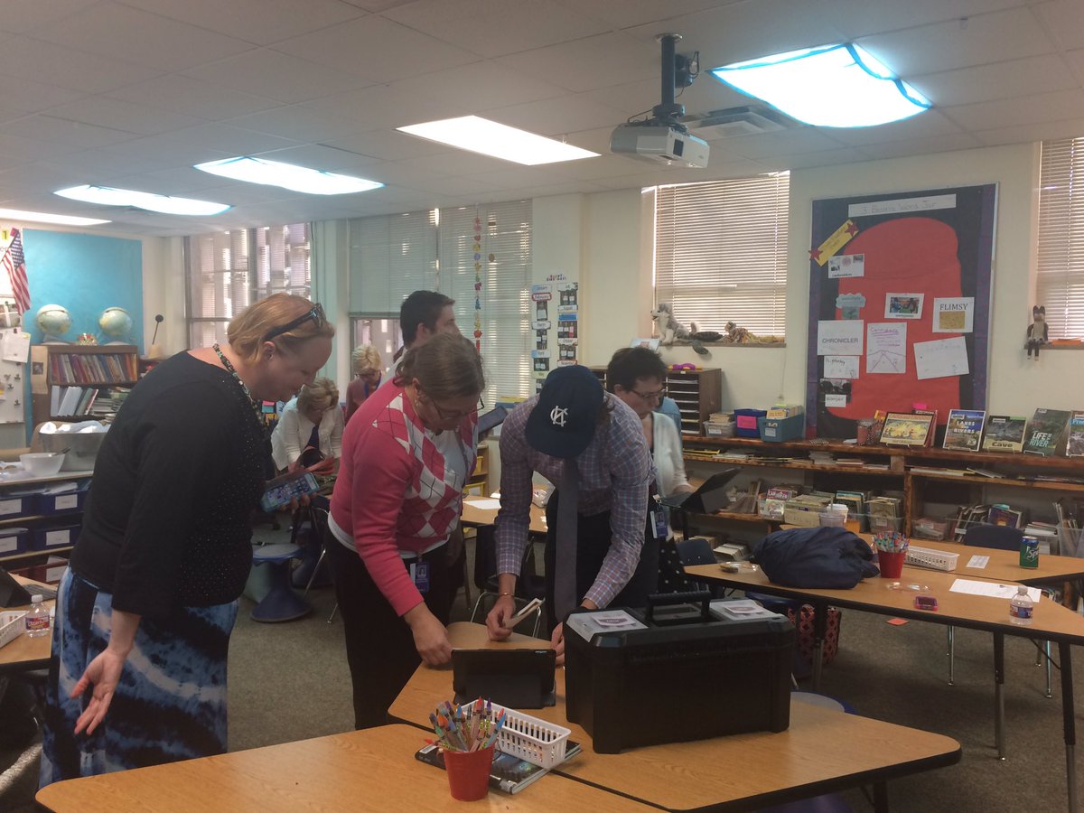 AlexisViene's tweet photo. Working hard to Breakout with 4th and 5th grade teachers! @PHSLSiLab https://t.co/AZO9MCgUeN