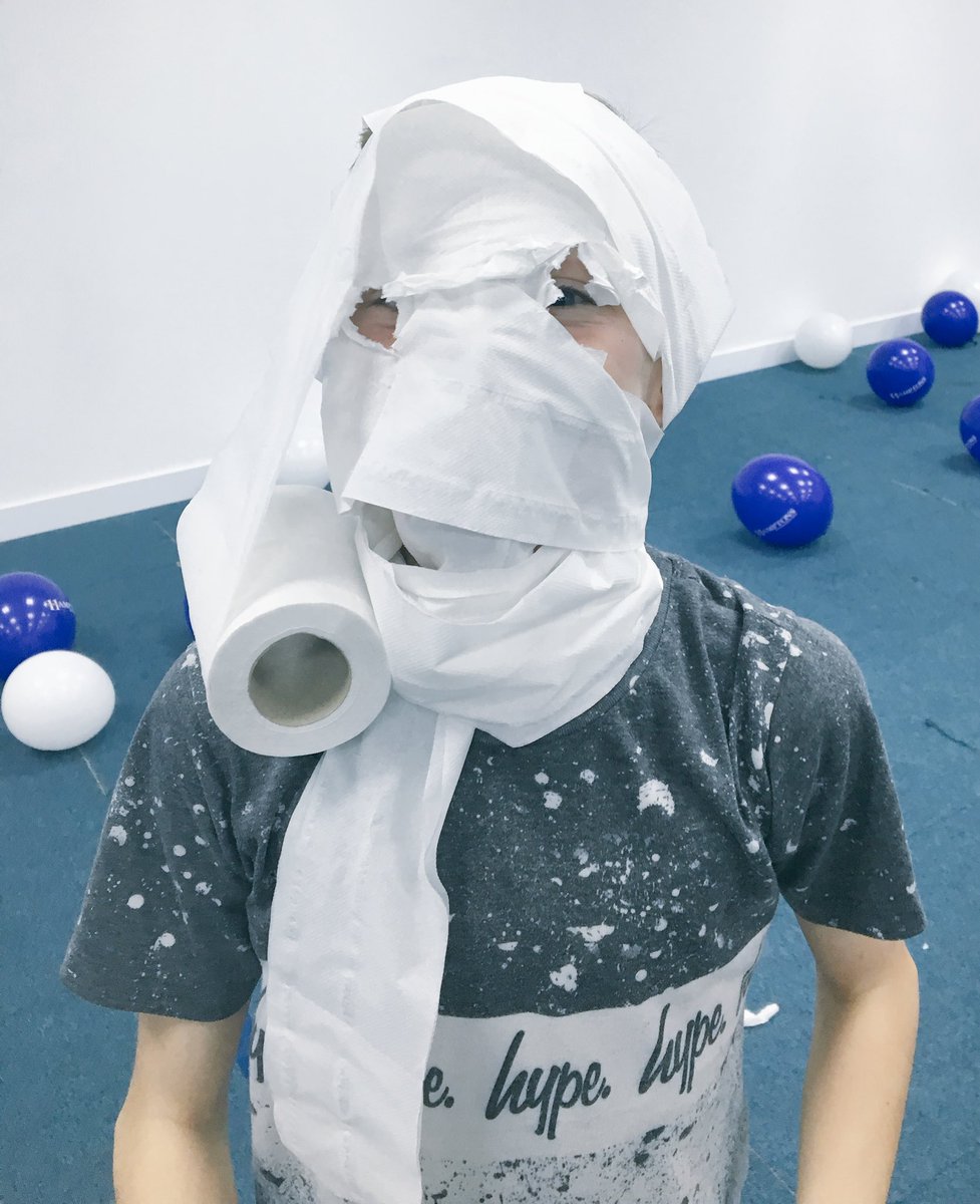reachfreeschool's tweet photo. Toilet Roll Challenge. Guess who? #QC2016 https://t.co/UTwMhJjrqq