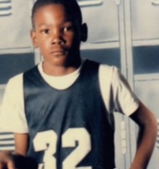 1340AMFOXSports's tweet photo. This #DmvNative @KDTrey5 is from Seat Pleasant, Md. He went to Oak Hill and Montrose Christian before playing college ball for Texas. https://t.co/JMQBXBbfpF