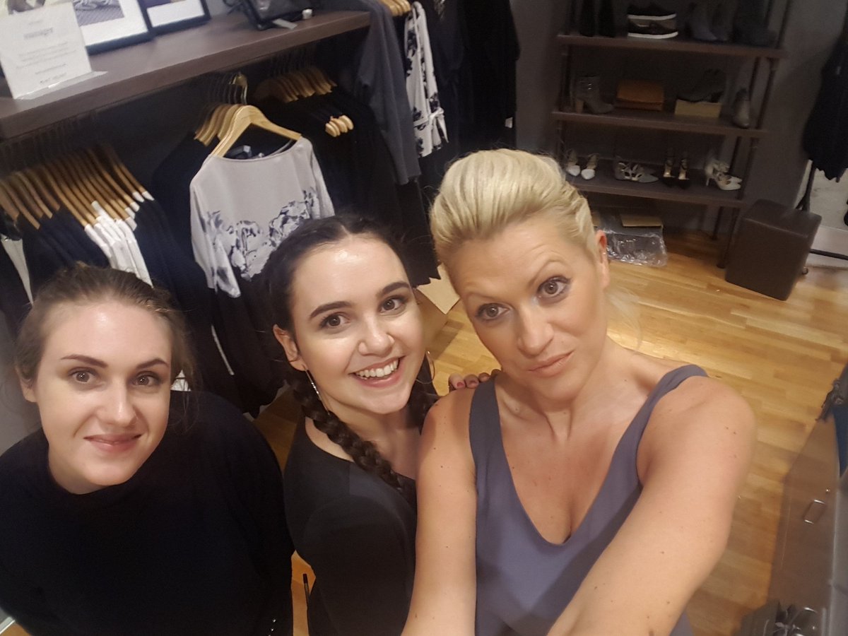 Claire25734842's tweet photo. We had so much fun #dailytelegraph evening #wesmashed it #itsxmas @HelenMintVelvet @kate_wasserman https://t.co/A56mkQDg86
