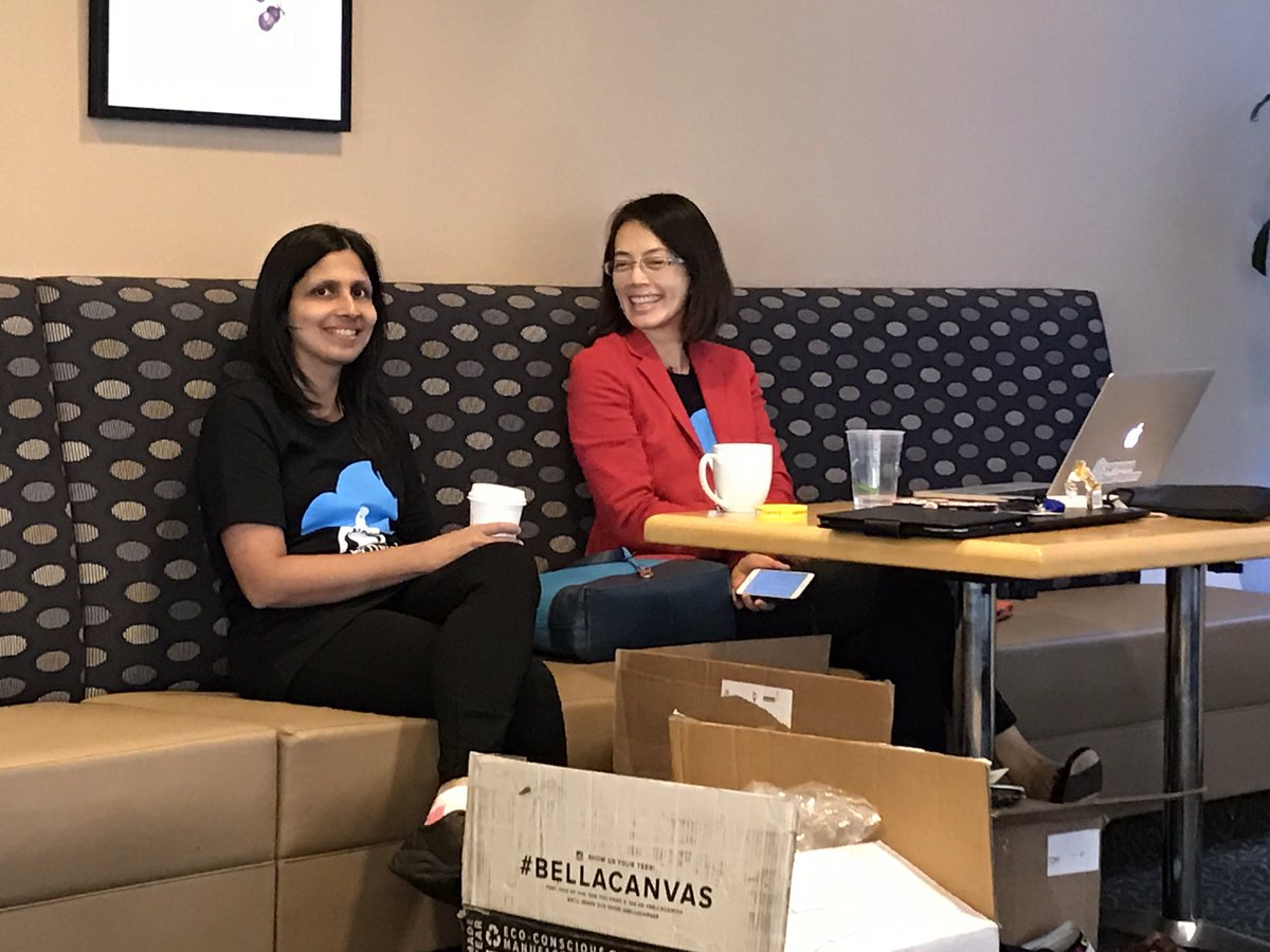 Jenny_Lundbergs's tweet image. Power couple @hamswan &amp;amp; @Em8Mui talks abt latest in #saphcp innovation speed at the greatest