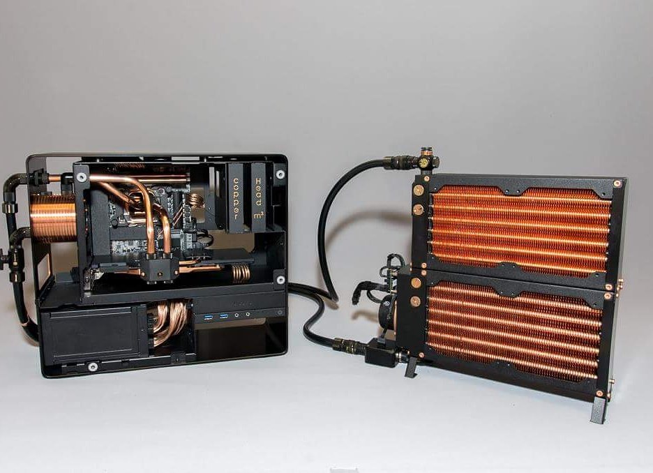 ModMyMods's tweet image. This is the full setup.
#Copperheadm3 by #CopperMod.
#Aquacomputer #Heatkiller 
#Bitspower #Copper