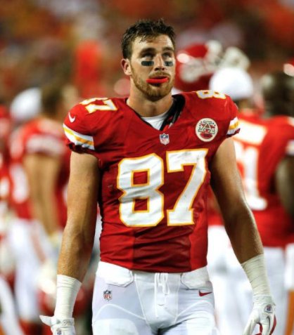 Draftsnap's tweet image. TE =5 Targets avg, DST allow min 50 Yds avg, DST allow 8 pts avg= Barnidge, Doyle, Kelce: All the NFL data you need: draftsnap.com