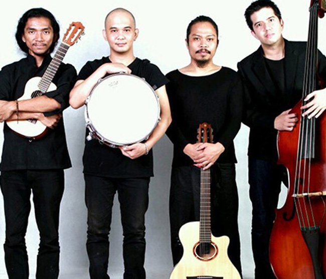 Payung Teduh mendokumentasikan karya dari album pertama dan album kedua dalam nuansa baru bit.ly/2ffDFej