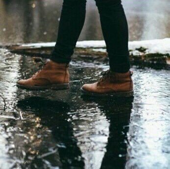 —      ❝ ℱortune favours the brave. ❞