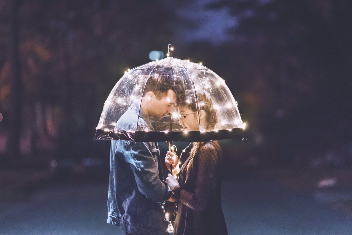 Brandonwoelfel's tweet photo. *Umbrella by Rihanna plays faintly in the distance* https://t.co/CVqEVleXsR