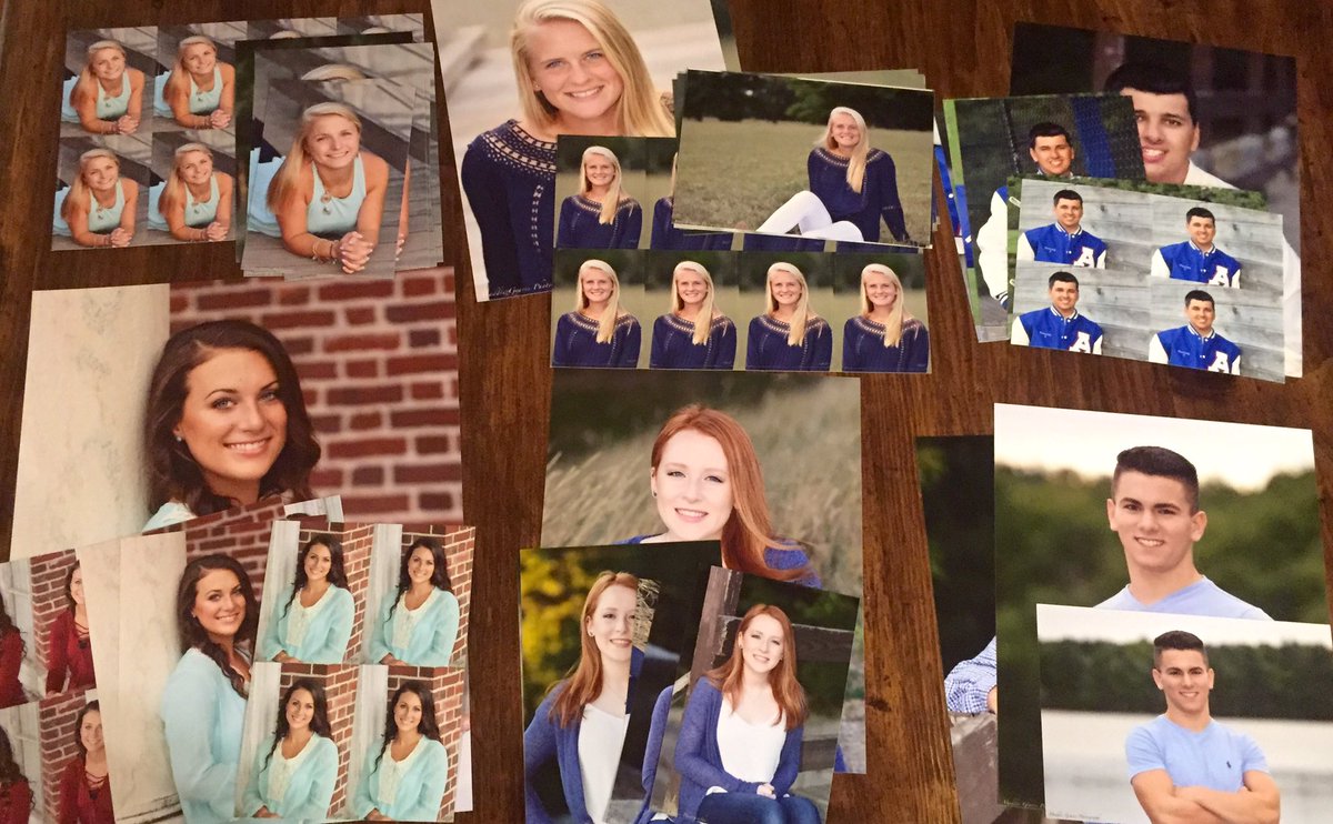 no better day than print day!! 😍 photos make great gifts for the holidays, make sure to order in time!