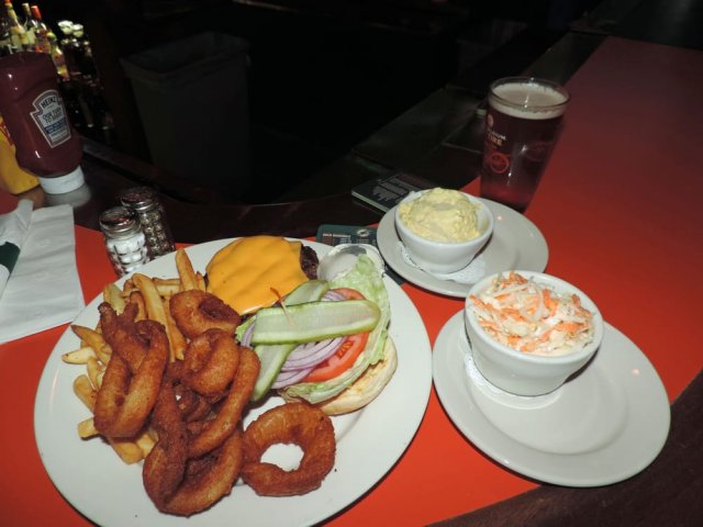 Bryson's Irish Pub tweet media