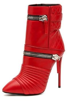 swagvintageguru's tweet photo. MK ankle high boots. #fashion #boots #style2016 #swagvintageguru https://t.co/9xIPtqnR4C