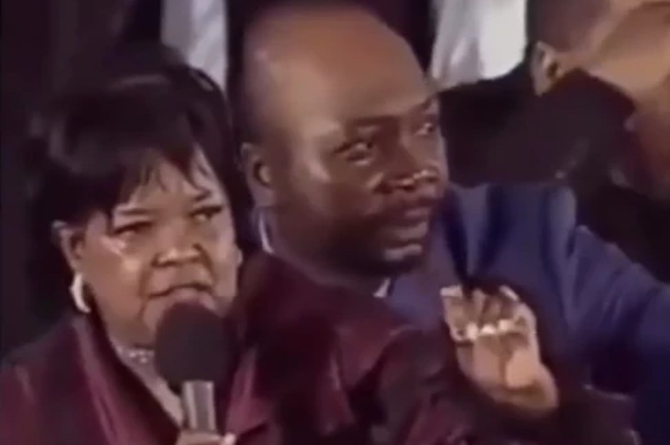 Question Of The Day (@qotd) on Twitter photo Pastor #ShirleyCaesar was on the <a href="/WMJShow/">Willie Moore Jr Show</a>, and she talked to <a href="/PWILLIE1/">WILLIE MOORE JR.</a> about the #UNameItChallenge! Listen: trib.al/NsnAeeF Pastor #ShirleyCaesar was on the <a href="/WMJShow/">Willie Moore Jr Show</a>, and she talked to <a href="/PWILLIE1/">WILLIE MOORE JR.</a> about the #UNameItChallenge! Listen: trib.al/NsnAeeF