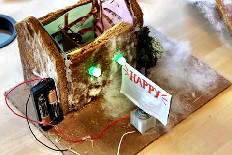 ThinkeryATX's tweet photo. #GingerbreadGuide: Build a gingerbread house that lights up in our Tech #GingerbreadWorkshops! Ages 8+.  https://t.co/9kW1sCmuvo https://t.co/qiHGOhOcx5