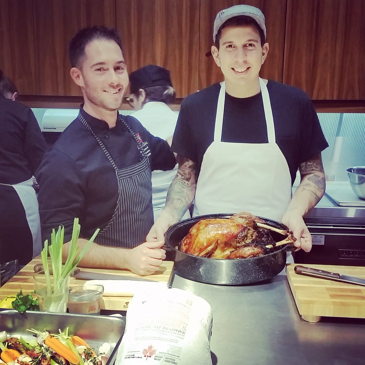 CitoyenRP's tweet photo. Nous sommes au @ProvigoQc avec le chef @lebremnermtl et le chef Martin Patenaude pour la #CollectionTrouvaillesPC du temps des Fêtes! https://t.co/xQ9mVUhRHY