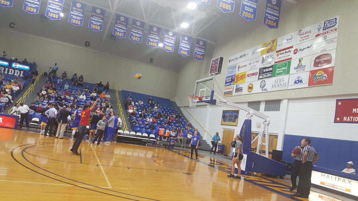 ESOLUHSTitans's tweet photo. Look who won the free throw contest @ #ERAU #FBH bball game!  6-4 vs Campbell Congrats Jovani! Showing that #UHSTitan pride https://t.co/cJFTn0IoOR
