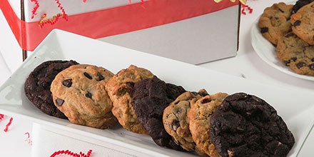 Congratulations to Ashley from Cuba, Missouri who won our Oodles of Love gift box! vermontcookielove.com/gift-box/holid…