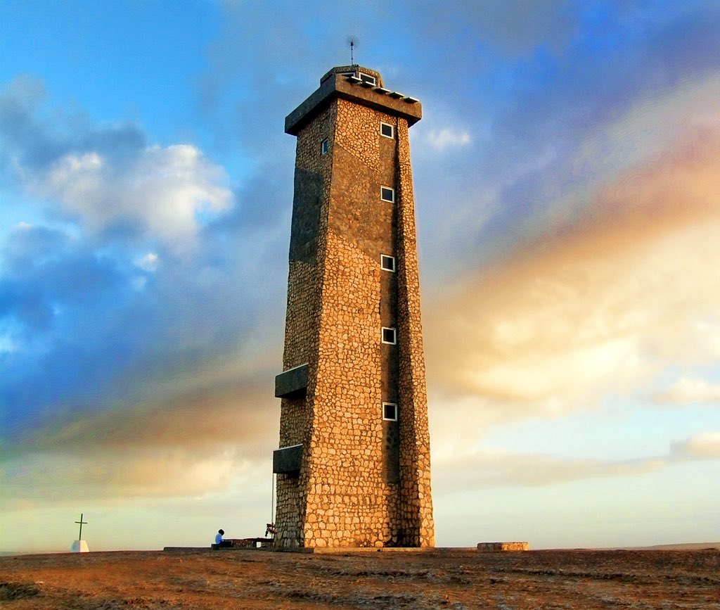 VENaconocerla's tweet photo. Agrégalo a tu #bucketlist y visita el Cabo San Román en la Península de Paraguaná, Edo. Falcón. https://t.co/Lb4IzoXKZE