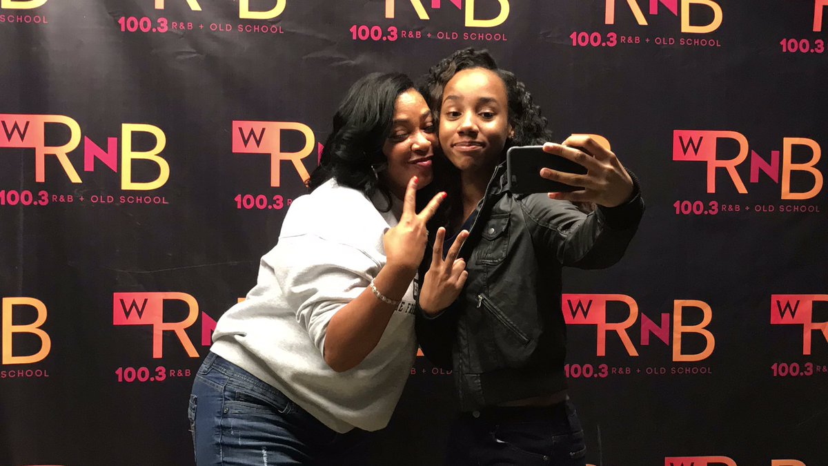 _BSProds's tweet photo. @TheRealLadyB had a blast talking with you on 100.3 Old School💕Thank you for the opportunity @EducPrettyGirls https://t.co/0xXZvghrGE