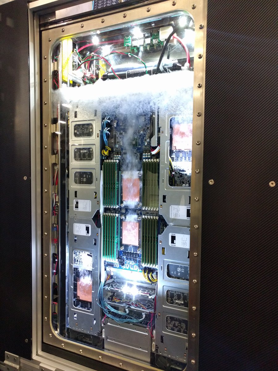 Andrey_Nevolin's tweet photo. Breakthrough in liquid cooling systems. Now they have cool bubbles inside
#sc16 https://t.co/sfkhSclXg0