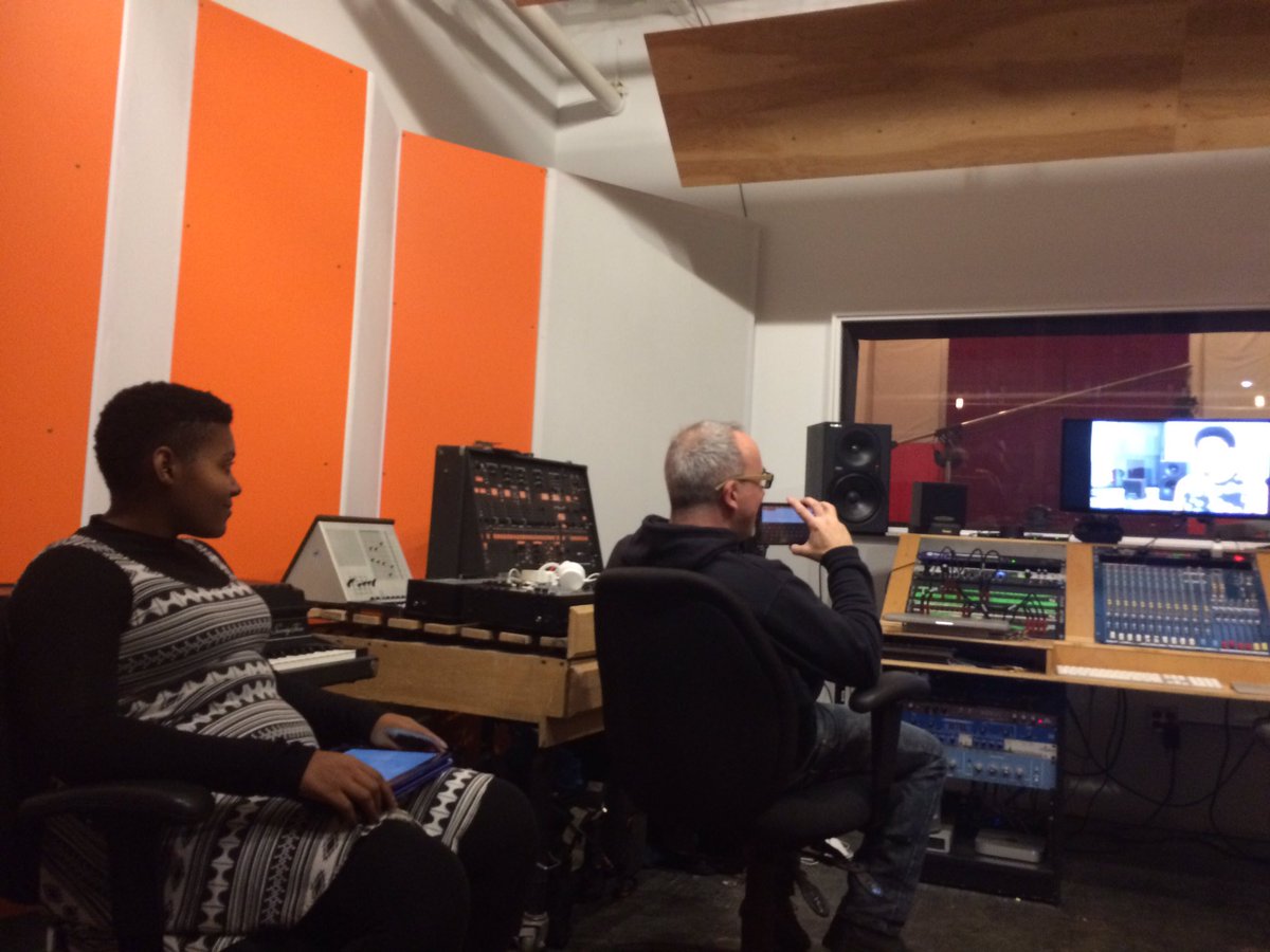 remakelearning's tweet photo. Inspired at tonight's #RMLmeetups by @TuffApprentice's commitment to empowering people through music &amp; digital media. Thanks for having us! https://t.co/W08JvANoRL