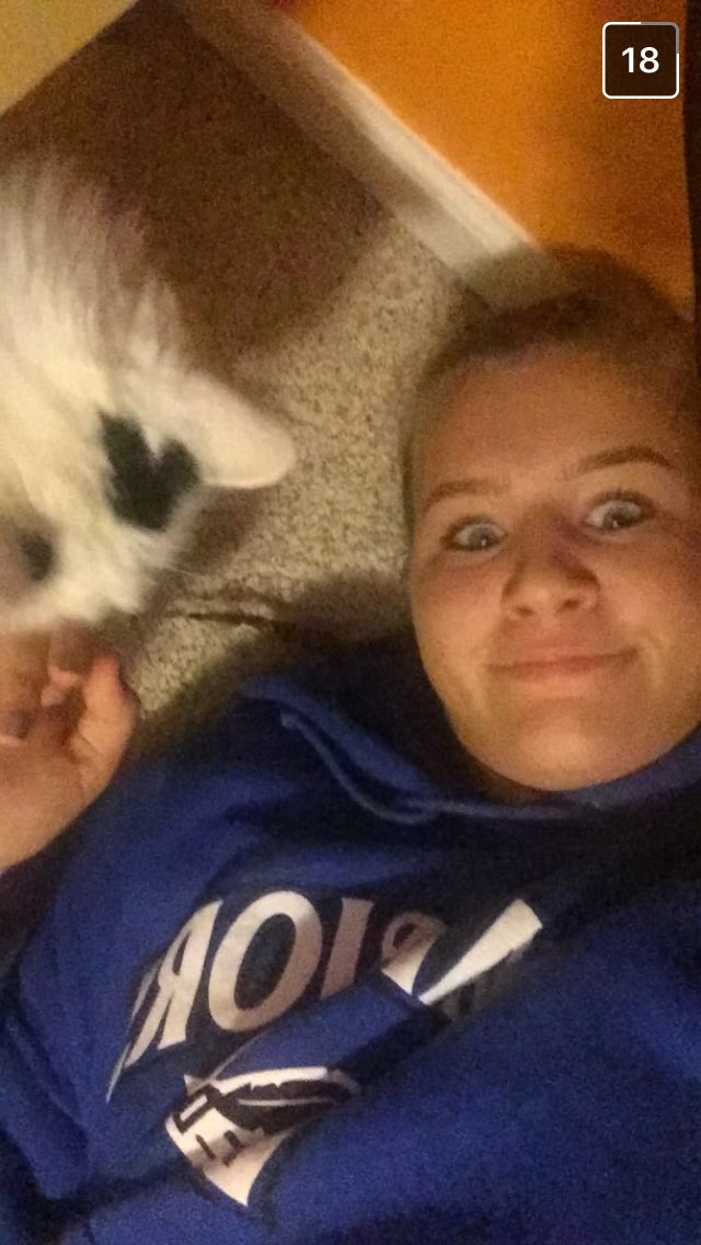 l_scaccia51's tweet photo. shoutout to my bestie on her birthdayyyy hbd to the weirdest girl I know !!! #urrad π€πβ€οΈπ―@jenn_sciortino https://t.co/DYXOGHS2hH