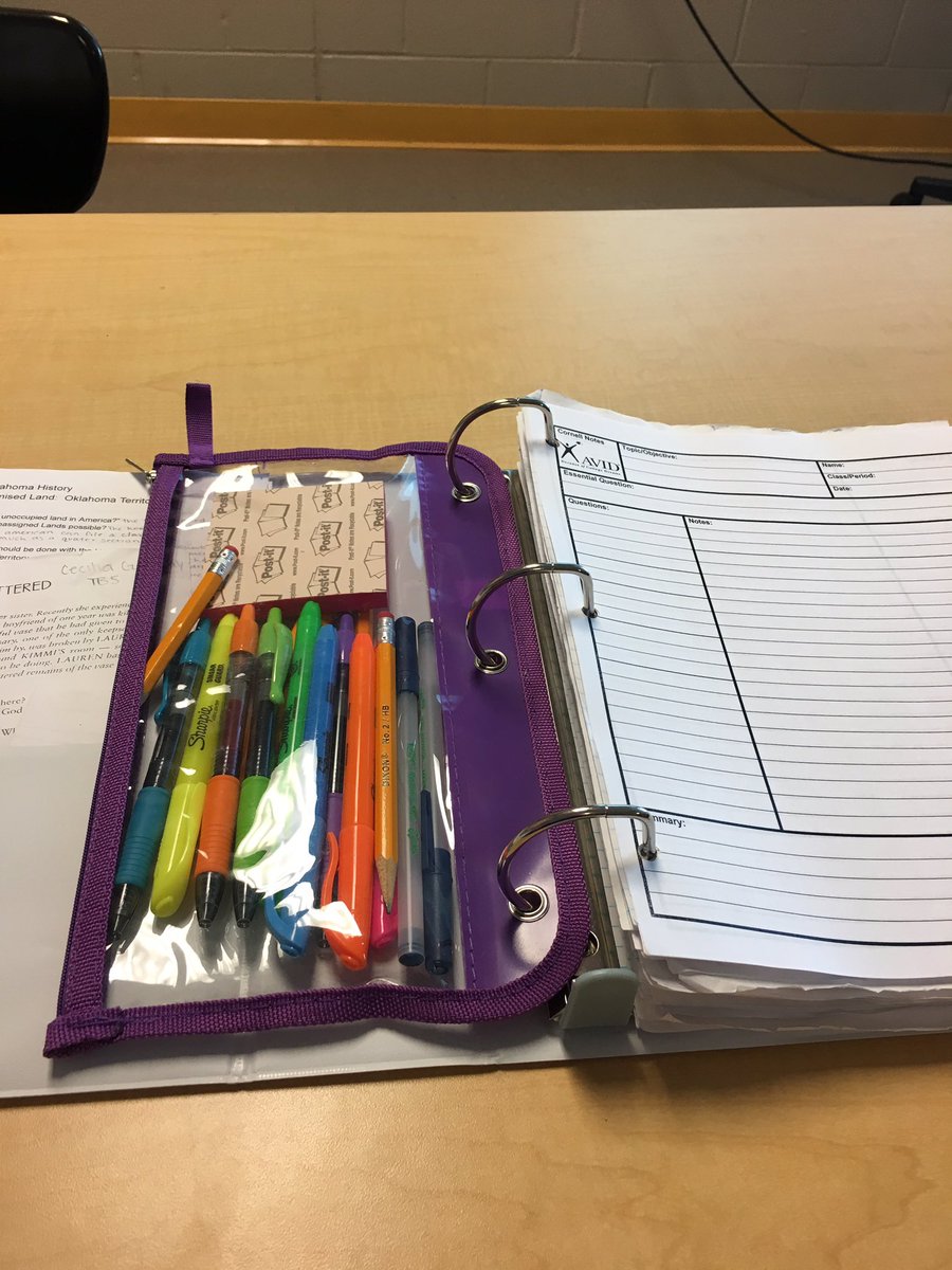 lparks72's tweet photo. Ms. Hightower's AVID elective Ss rise to meet her expectations. #usgrant #binders #assignmentlogs #wicortrackers #collaboration @OKCPS https://t.co/dRmMYgrgry