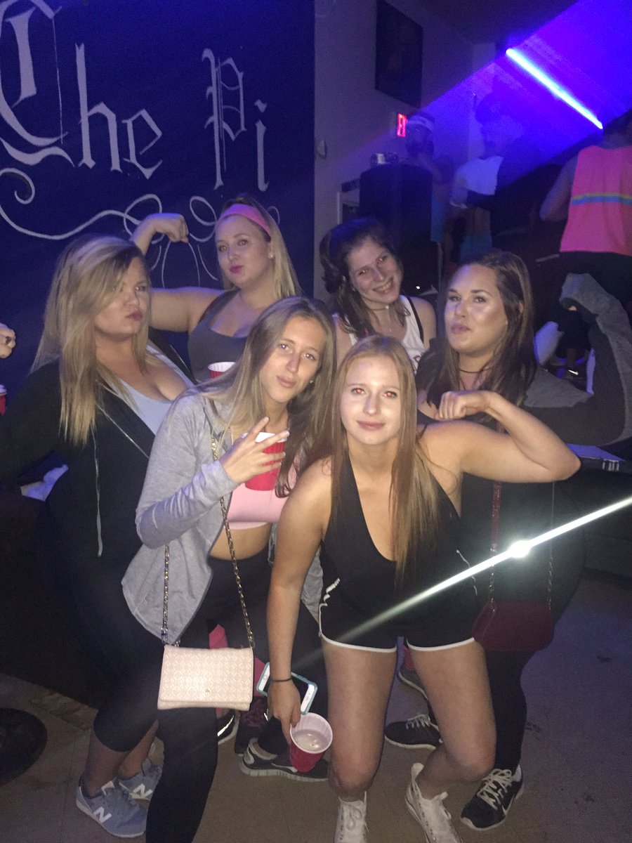 samiwinz's tweet photo. my #whyaoiiwednesday #aoparty #heritgehill https://t.co/Uqr4JmMHqp