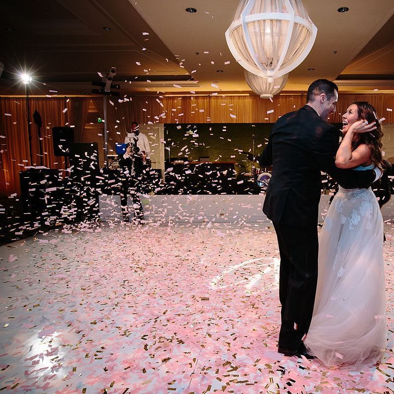 michellewalker's tweet image. Today's feed is dedicated to Saturday's wedding! Confetti drop for the first dance? Yes pl… ift.tt/2fHeeCZ