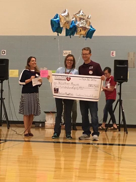 eyfca's tweet photo. 2016 Service Projects: Raised over $400 for school grants and 450 food items for local food banks. Go Cards! https://t.co/telzCrOrdP