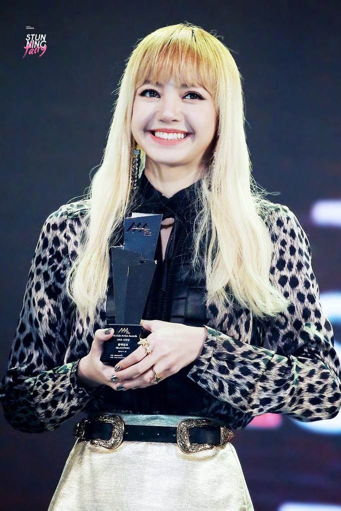 Lalisa Myanmar on Twitter: \u0026quot;161116 LISA on AAA Her
smile \ud83d\ude3b\ud83d\ude3b Cr.19970327kr BLACKPINK LISA