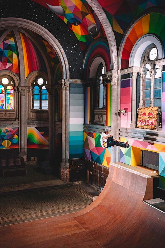 Com2Geek's tweet image. One Day / One Street Artist #10 
2/3

Okuda @OKUDART 
La iglesia Skate

#StreetArt #Graphic #art #design