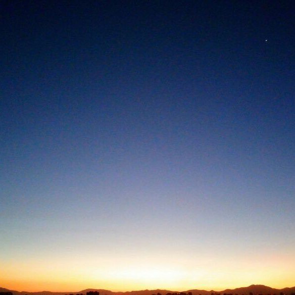 lightcollective's tweet photo. #skylibrary #skytone
PVBD SUNRISE
16.11.16.07.04
Santiago, Chile
33.4404S, 70.6132W
From P… https://t.co/8ukJrQoxIU https://t.co/pwZRgKywK3