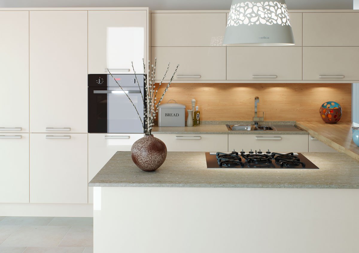 fikitchens's tweet image. HAMELDOWN CREAM | High gloss slab doors with a mirror like finish. Shown in Cream #slabkitchen #creamkitchen #kitchengoals #customkitchen