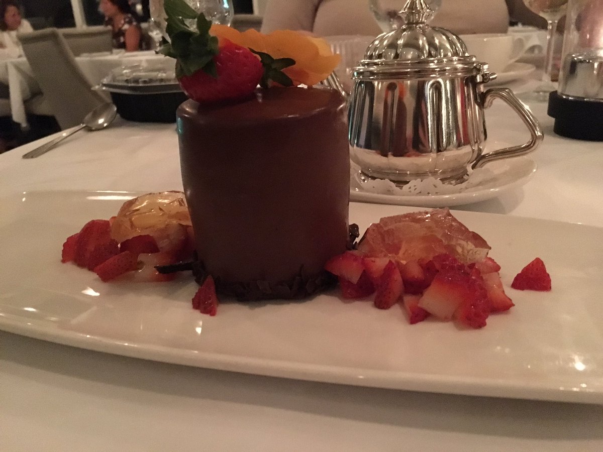 WeekendVisit's tweet photo. Heaven, meet Paradise. Perfection on a plate by Chef @jbrodyo at @PerdidoBeachRes. #gsobfanguide https://t.co/LAjkmJ1TWg
