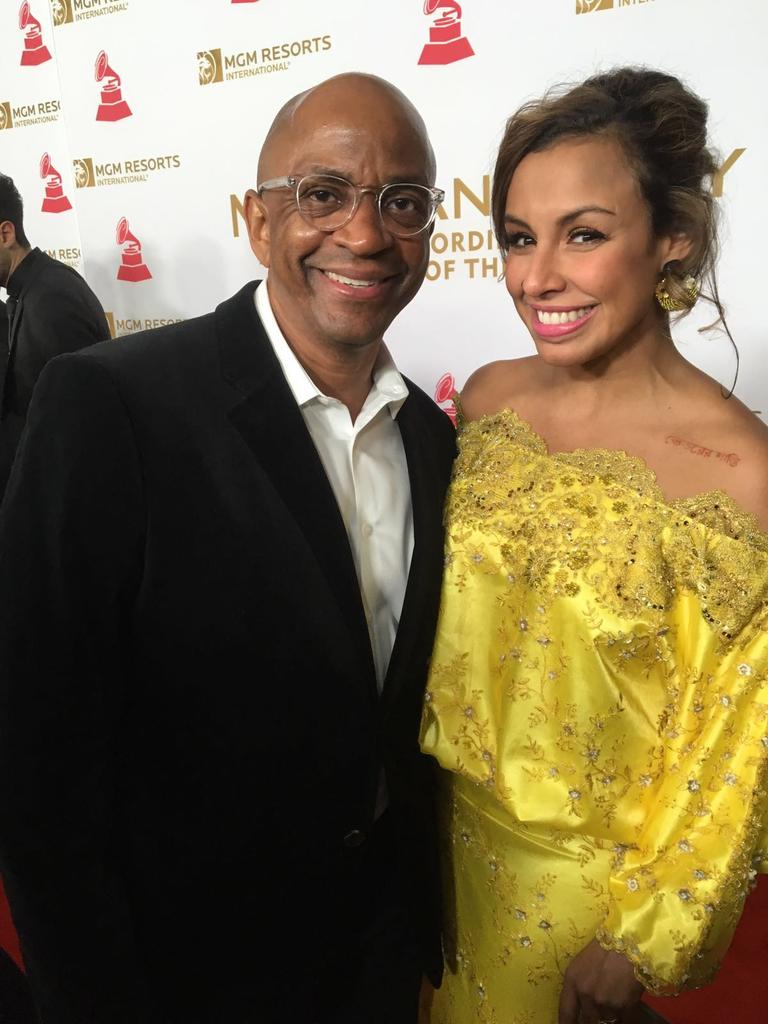 maiamusical's tweet photo. #personoftheyear #LatinGRAMMY @LatinGRAMMYs @SonyMusicCol @SonyMusicLatin https://t.co/FIs3WzUypK
