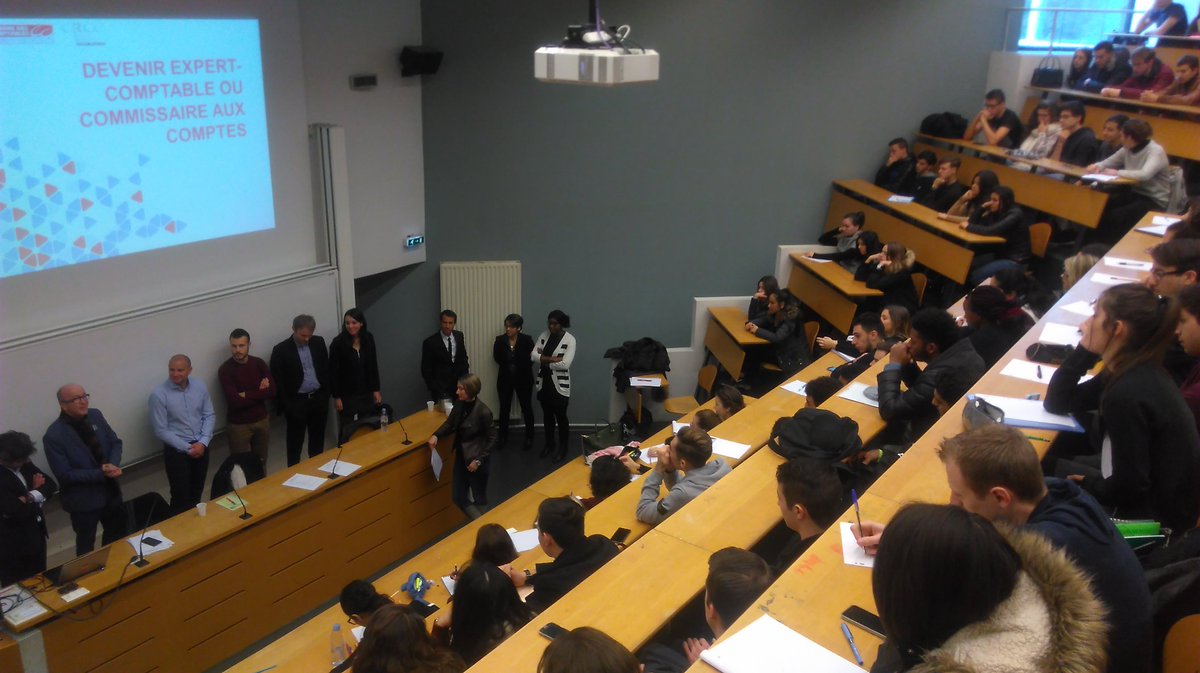 CROECAURA's tweet photo. #FuturExpert : en direct de @Grenoble_IAE avec la @CrccGrenoble pour #Studexpert : 100 étudiants en devenir https://t.co/pkxh4NaRRw