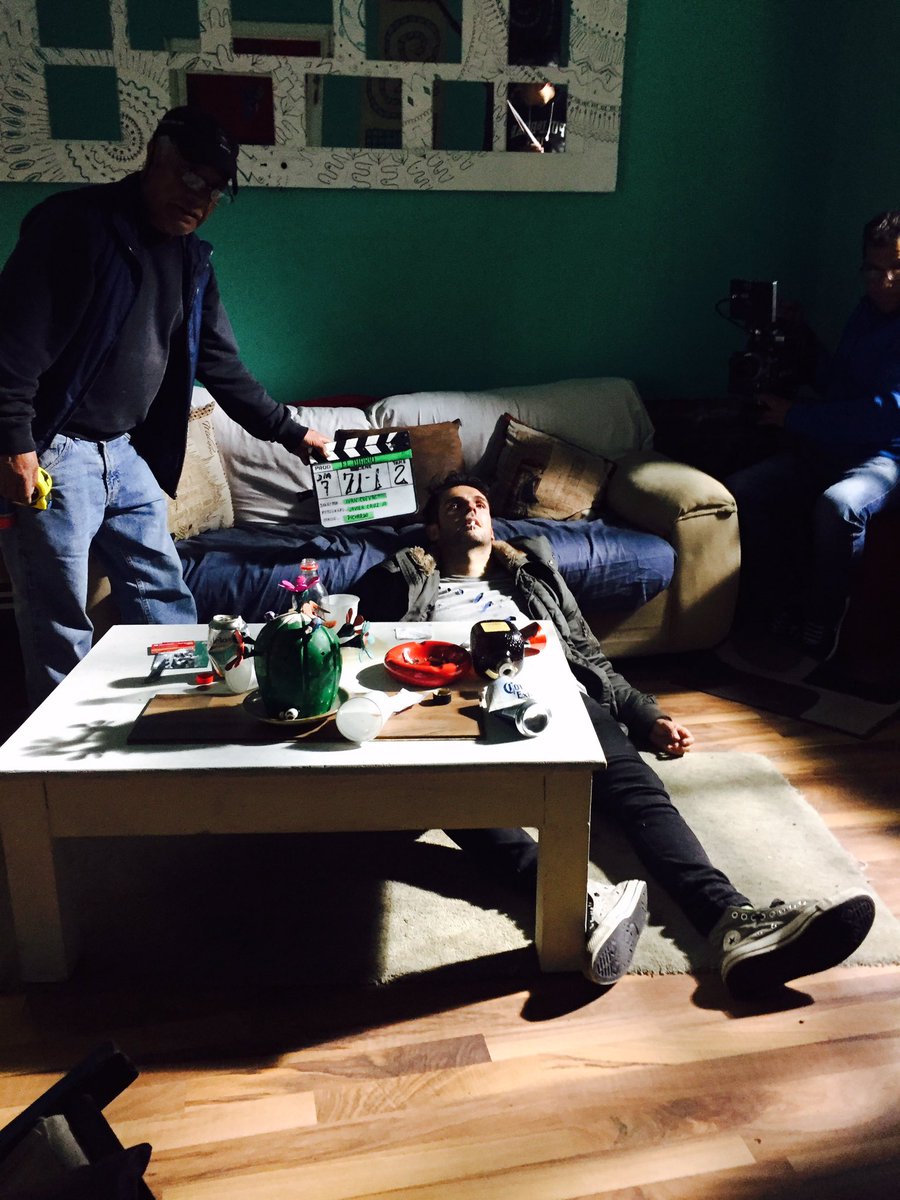 MaliTapia's tweet photo. Amigos no ingieran sustancias dañinas para la salud porque pueden terminar como Javier De la Vega @Indigo3x1 😌 #artditection #film 🎬 https://t.co/TbiJcY5HWO
