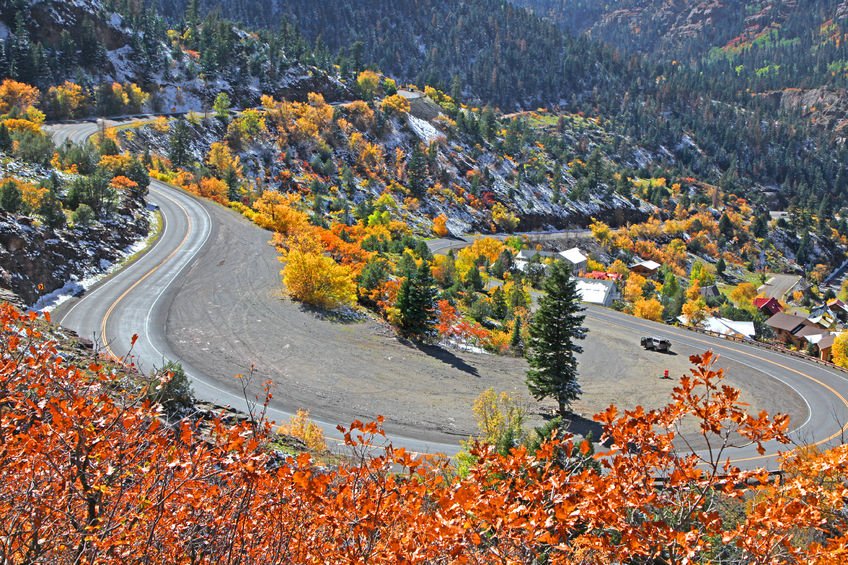 LPMagIn's tweet photo. Paved with low grade gold ore, the #USA’s #USHighway 550 in #Colorado was known as the #MillionDollarHighway.
Pic: snehit/123rf
#travel https://t.co/tZG9VpR37y