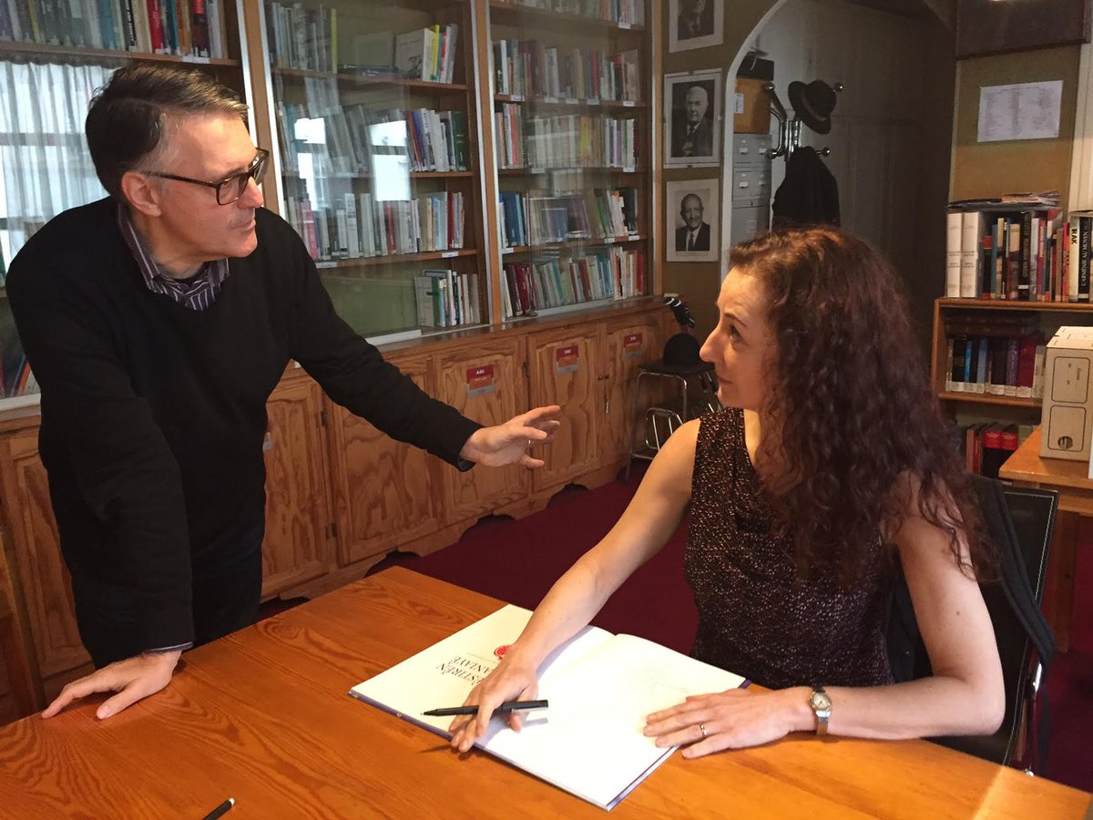 Edebiyata Zarokan bo hemû zimanên ku di metirsî de gelek mûhîm e! Nivîskar E.A. Nolan li <a href="/institutkurde/">Institut kurde de Paris</a> de pirtûkek wajû dike. #twitterkurds