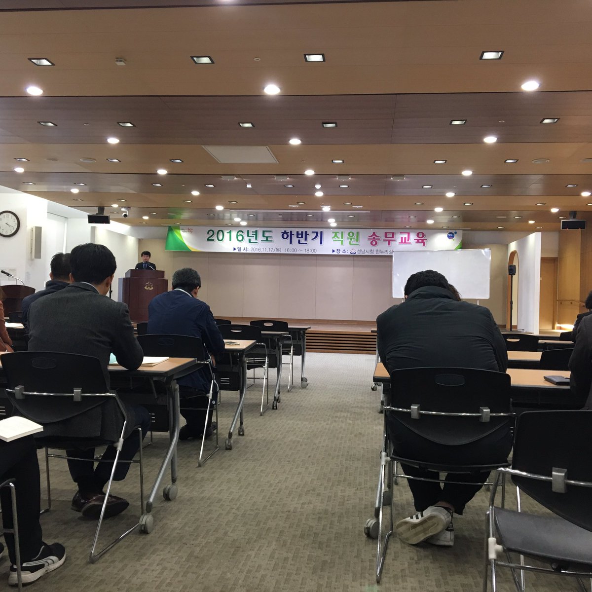 조경희 tweet media
