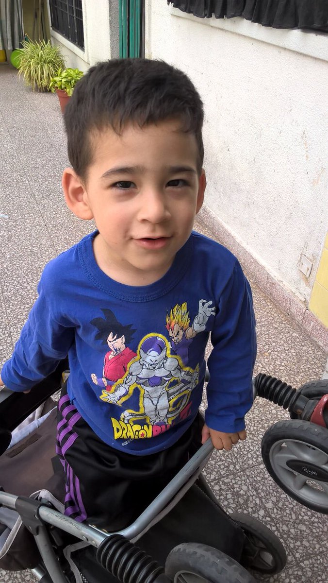 Marcelitaojeda's tweet photo. Se llama Marcos. Lo buscan desde ayer a la tarde. Zona Alvear y 3DeFeb. Caseros.
Estaba con su abuelo en la puerta de la casa. https://t.co/3cHCcR8Bpv