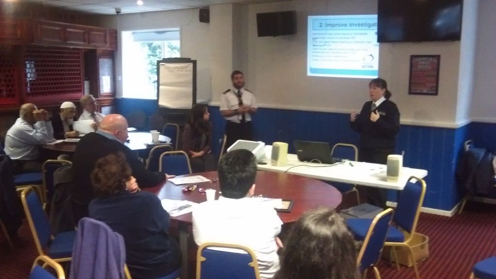 JonnyWineberg's tweet photo. The excellent S/Sgt Moshe Rothstein @TruckerMozzi with KathrynCrompton presenting at #GMFaithinBritain Conference. https://t.co/Hh71ujzp9J