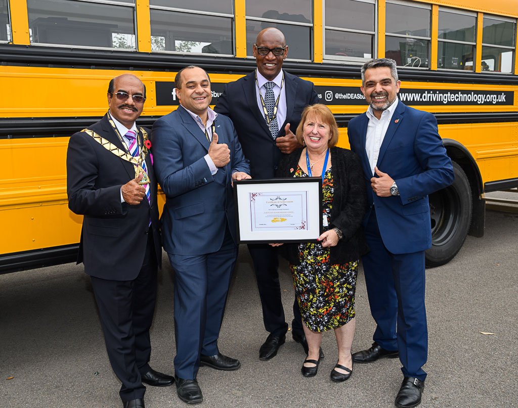 .<a href="/oakingtonmanor/">Oakington Manor</a> was absolutely buzzing! Read about our Launch Event in our blog 👉 buff.ly/2fDkRWW 💡🚌

#UKEdChat #EdTechChat