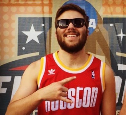 Vote_Keegan2016's tweet photo. Did you hear the rumors?? Apparently Jake glued his pubes to his face 🤔 #voteDoranBrown2016 https://t.co/NY8Iq4ckqD