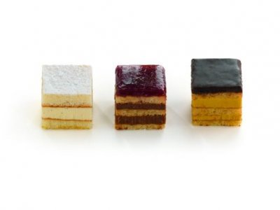 Classique_Cater's tweet photo. Try our mini bite sized #desserts this #holidayseason! #Tarts, #macarons, #cakes and more! https://t.co/k0NGxmUcTQ https://t.co/gPci7DqAu7
