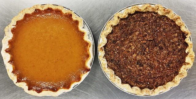 festive_kitchen's tweet photo. The holiday hotline ends Friday at noon! #FestiveFriend for 10%! Holiday menu (PDF): https://t.co/lKDnARwLvT https://t.co/rQZ1eTAx9P