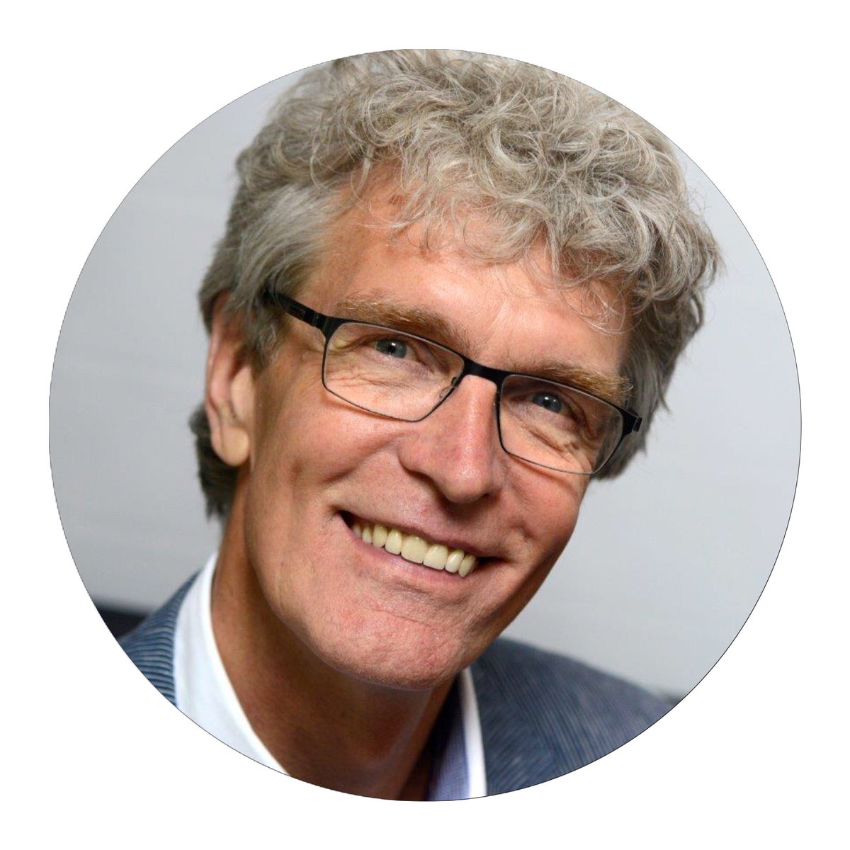 Onze trotse programmadirecteur Frederik Jansen neemt afscheid van Twente Safety &amp; Security bit.ly/2ffFrvZ