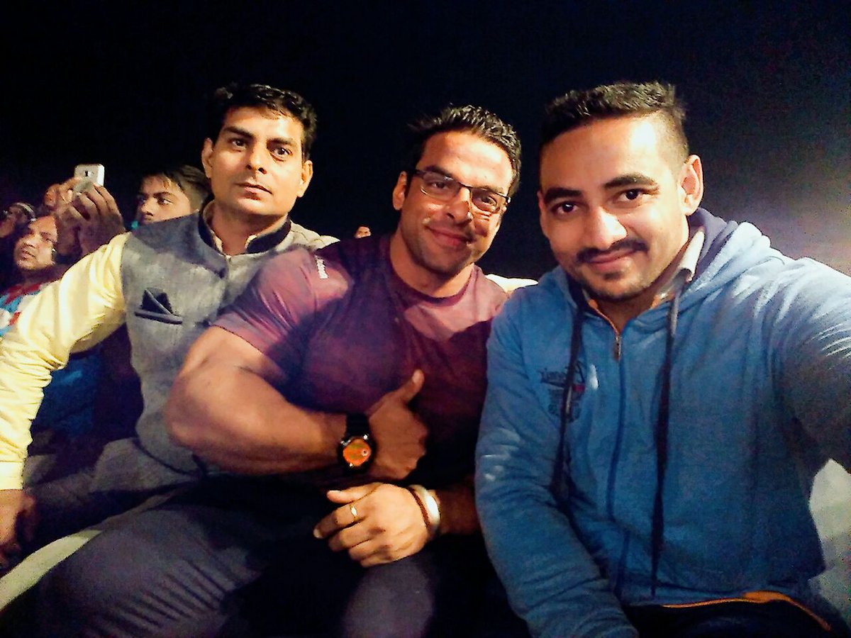 _yatindersingh's tweet photo. Congratulations to the winners of UP State Bodybuilding Championship 2016
#yatindersingh #UPBBFA #IBBF #Fitnessexpert #Bodybuilder #MrIndia https://t.co/wUNulsPnac