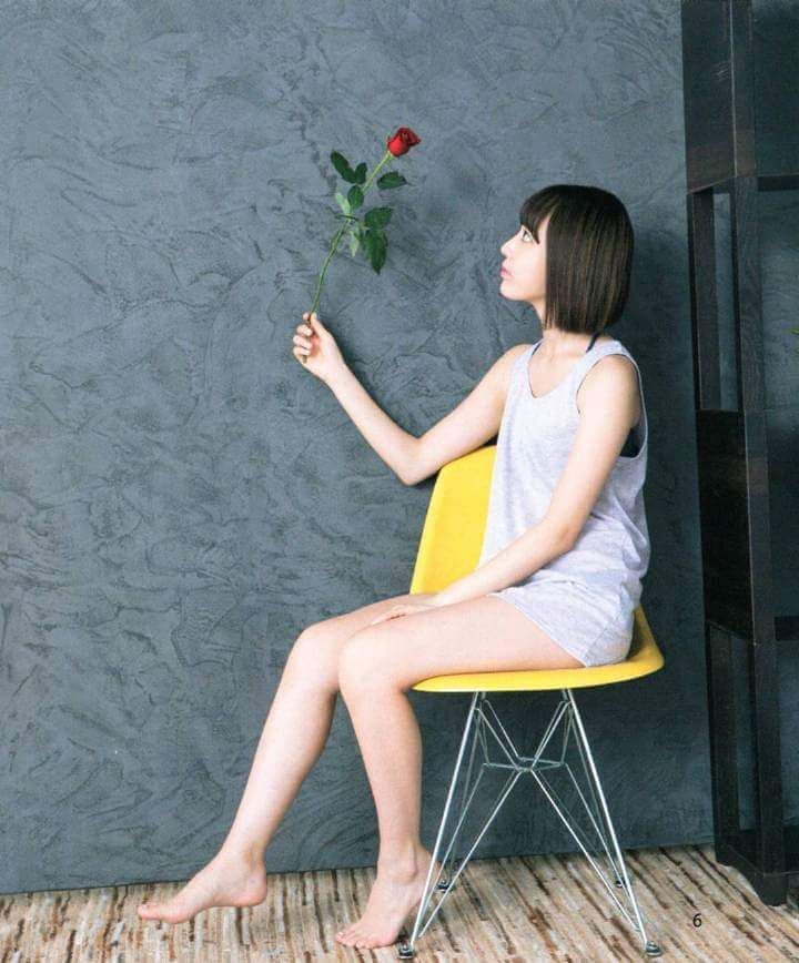 szooyoungi's tweet photo. Konbanya~ https://t.co/o3sKBIFebg
