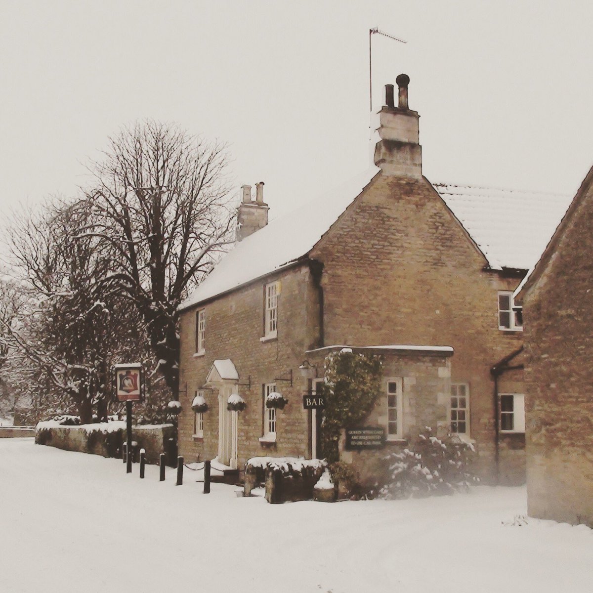Is a White Christmas on the cards this year? Or just a Falcon one? #falconinnfotheringhay #WhiteChristmas