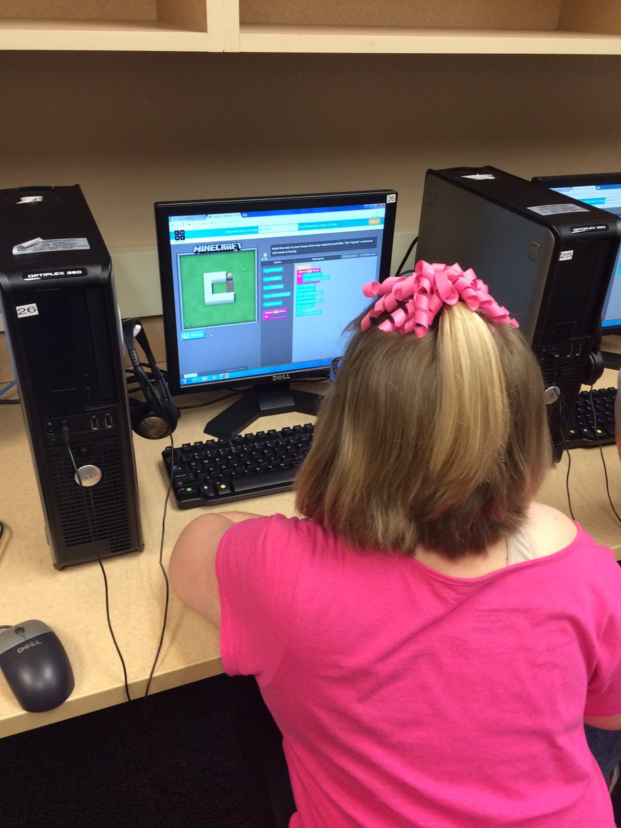 Joani_Miller1's tweet image. 4th graders learning how to code Minecraft. #codingrocks @AmyVance1975 @FairviewElement @elevenfifty @ICRichmond @wearrrichmond